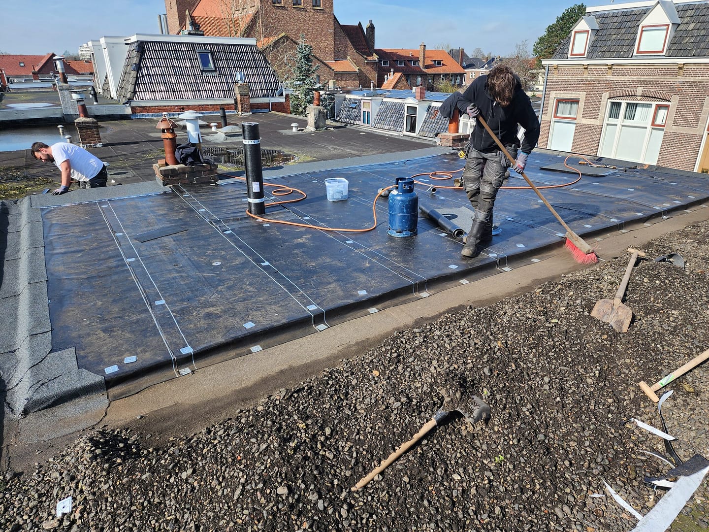 Bitumen dak isoleren